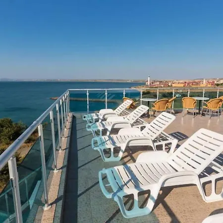 Charming 1-bed In