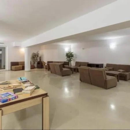 דירה Charming 1-bed In אהלוי
